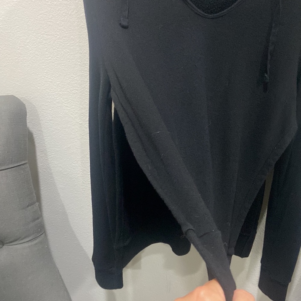 Pam & Gela sweatshirt - Picture 4 of 5